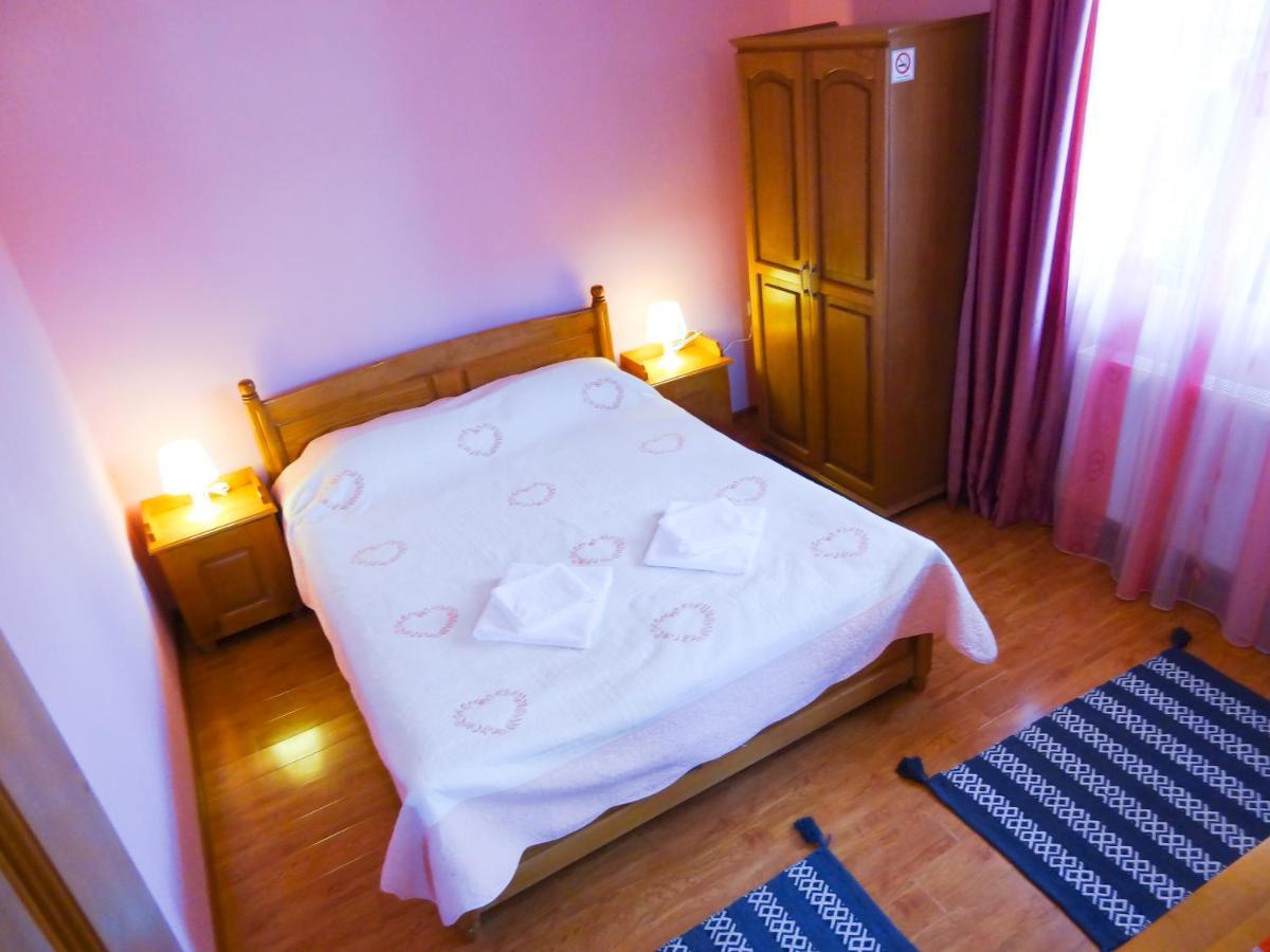 Villa Arnota Costesti  Esterno foto